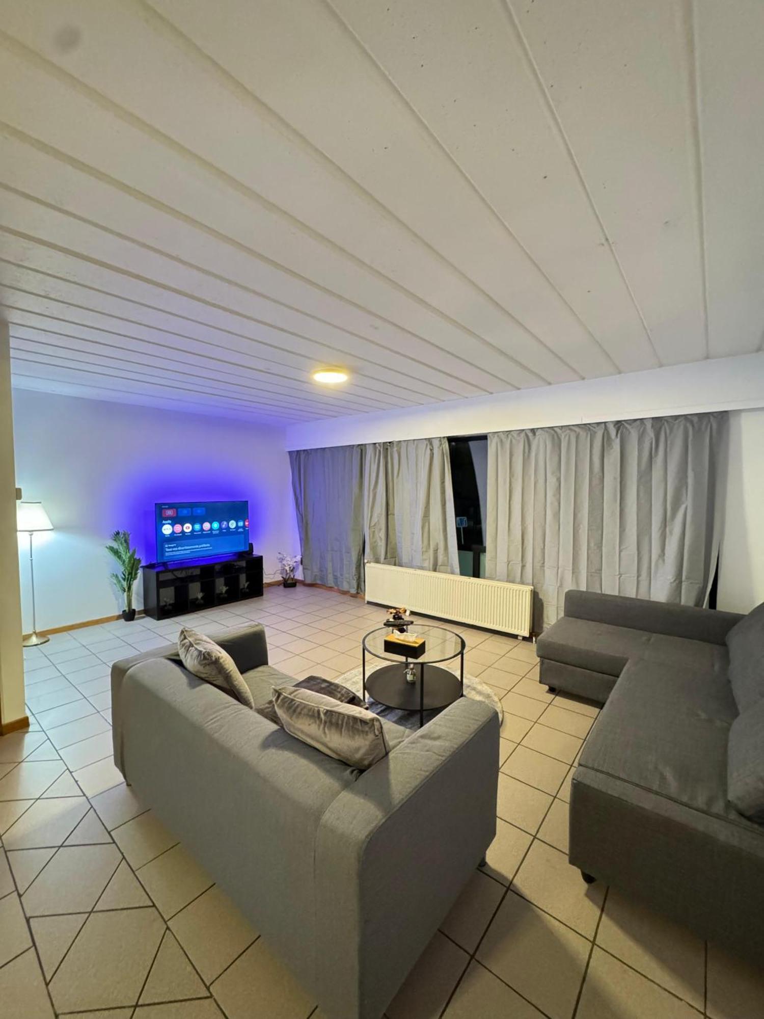 Appartement De Luxe Entierement Renove - Proche Aeroport De Bruxelles, Quartier Chic エクステリア 写真